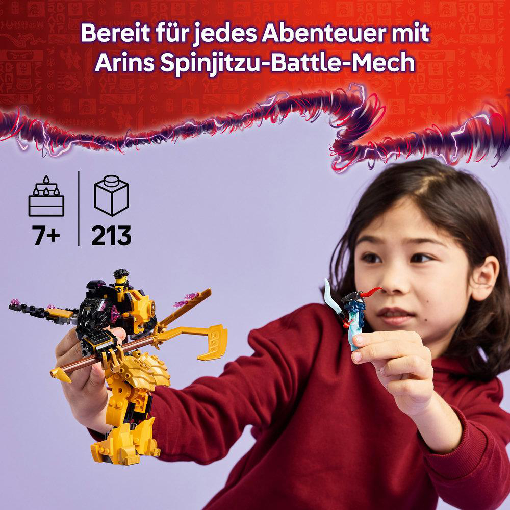Ein Mädchen hält einen Lego-Mech, mit rotem Pullover und Lego-Set-Details im Hintergrund.