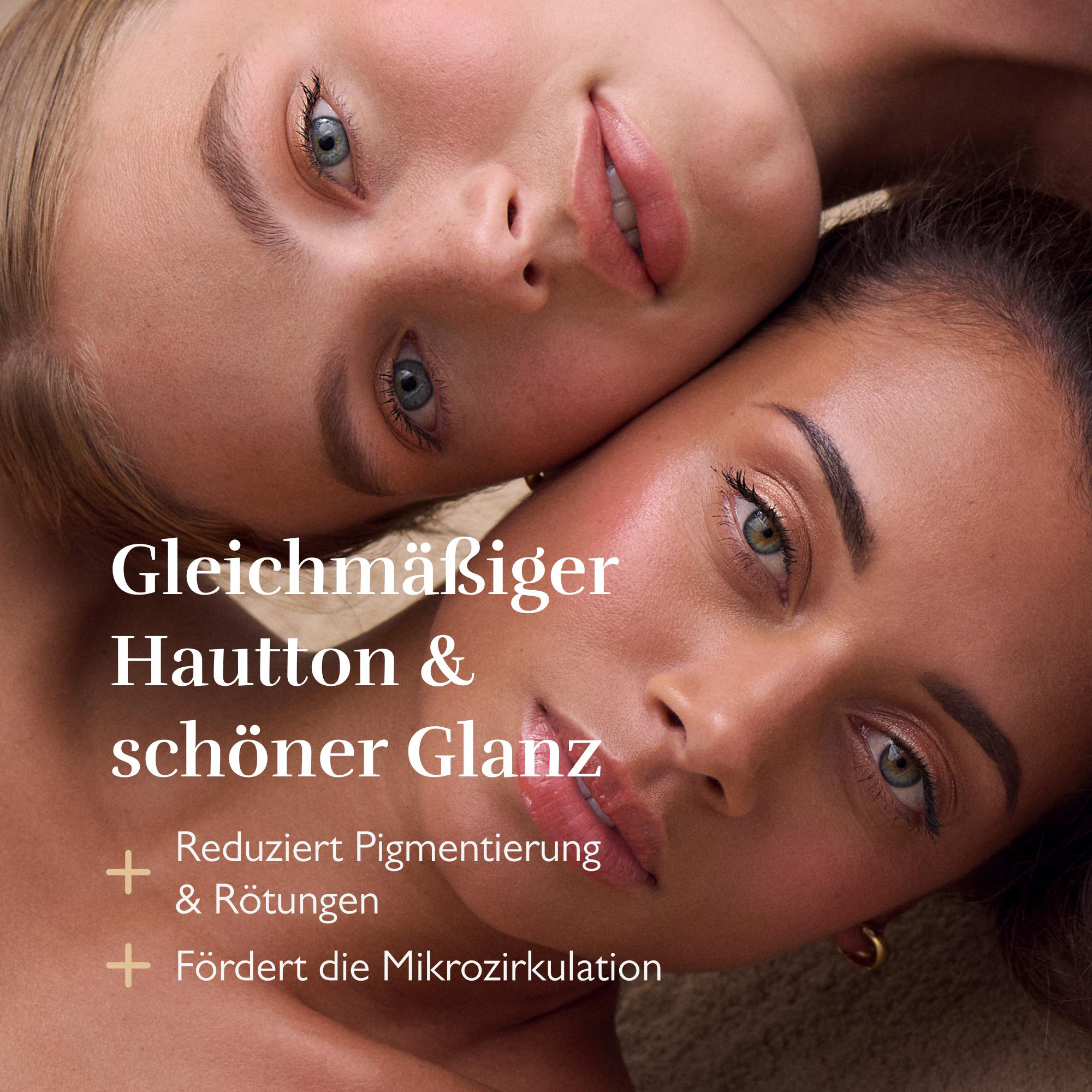Zwei Frauen mit strahlender Haut, Text über Hautpflegevorteile. Eine Frau hat dunkles Haar, die andere blond.