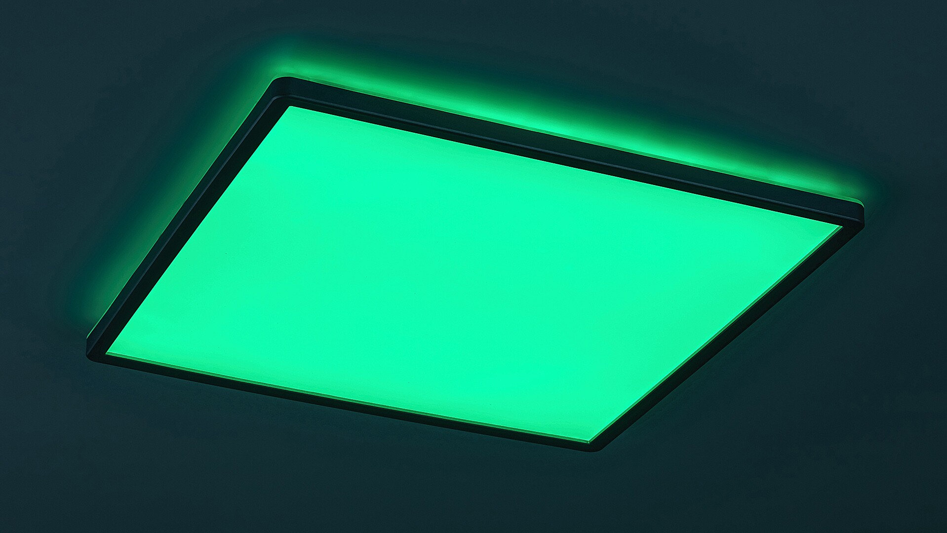 Négyzet alakú LED lámpa, zöld ragyogás, fekete keret.