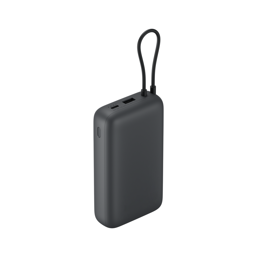 Sötétszürke power bank hurokkal, szögből nézve.