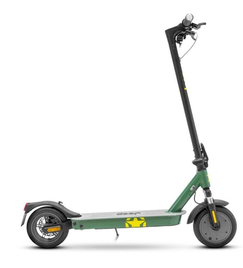 Zielono-czarna hulajnoga elektryczna, widok z boku. Czarna kierownica, nóżka.