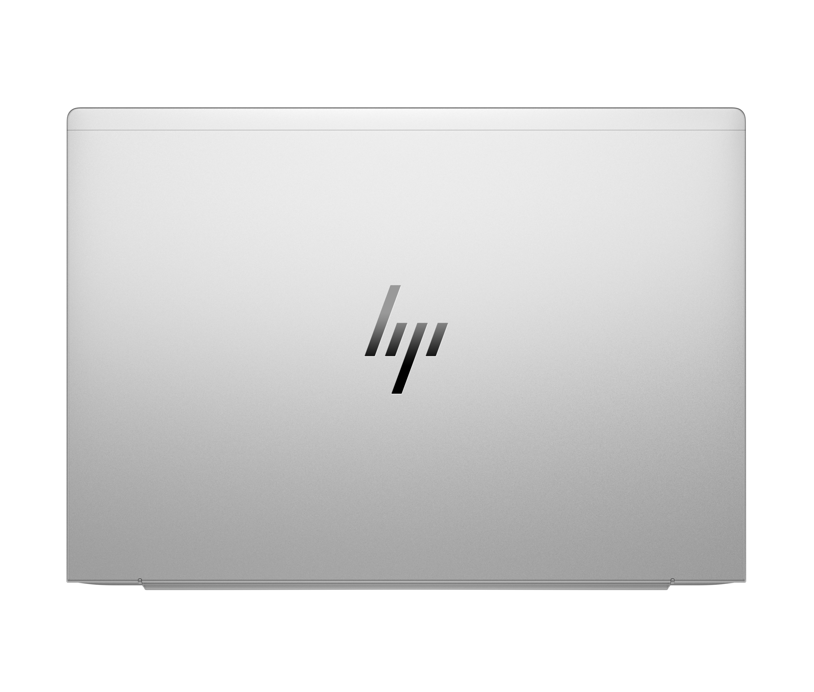 Silberner Laptop mit dem HP-Logo auf der Rückseite, vor weißem Hintergrund.