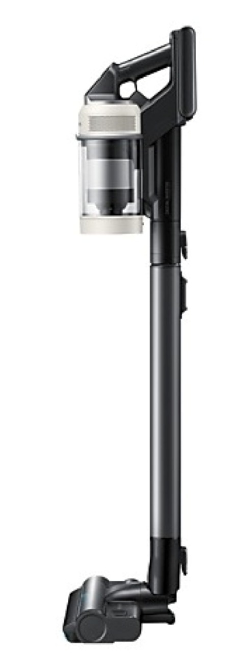 Widok z boku odkurzacza. Ma wydłużony korpus z głowicą.