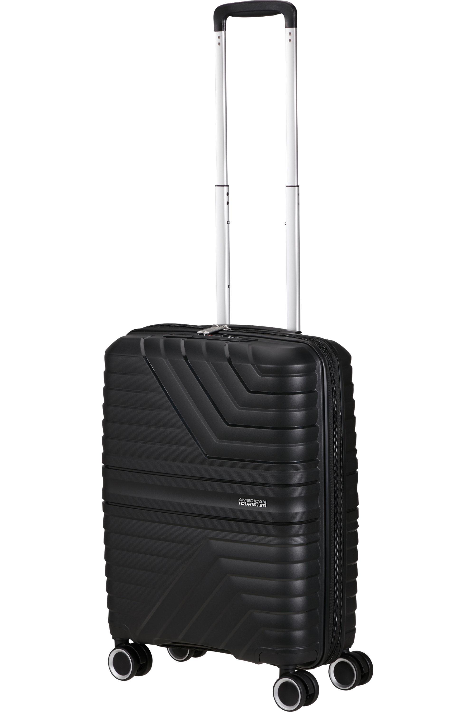 Schwarzer American Tourister Koffer, aufrecht, mit ausgezogenem Griff und vier Rädern. Geriffelte Oberfläche.