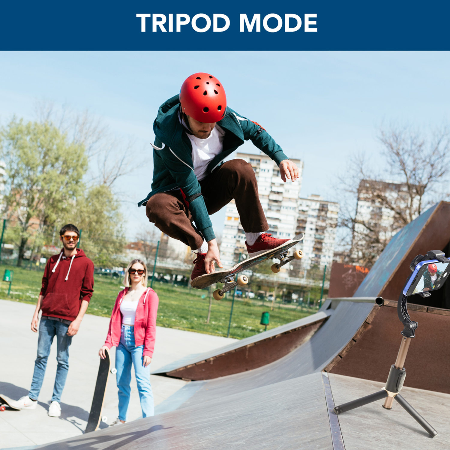 Un skater saltando en una rampa. Texto: Modo trípode. Dos personas están mirando.