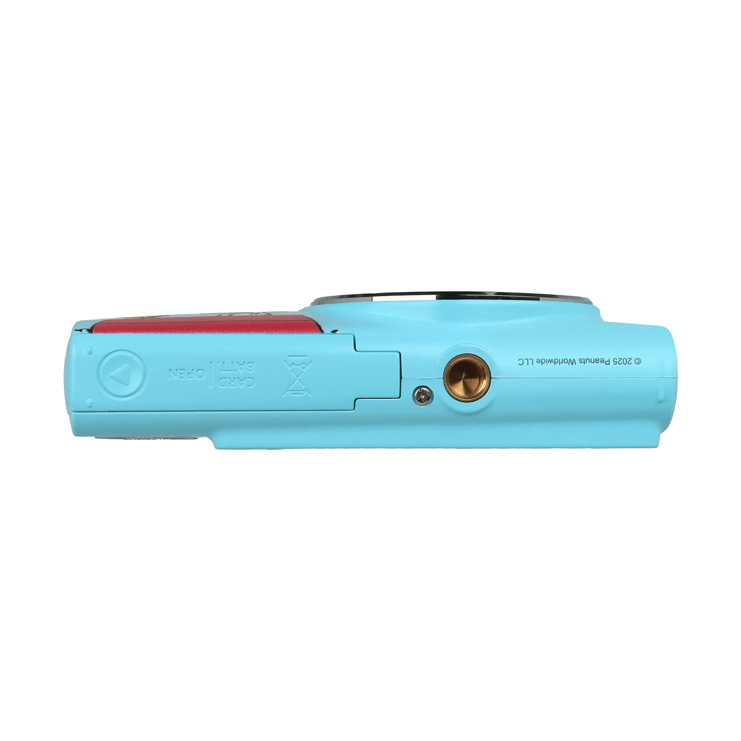 Vista inferiore della fotocamera blu. Include slot per batteria e scheda. Sfondo bianco.