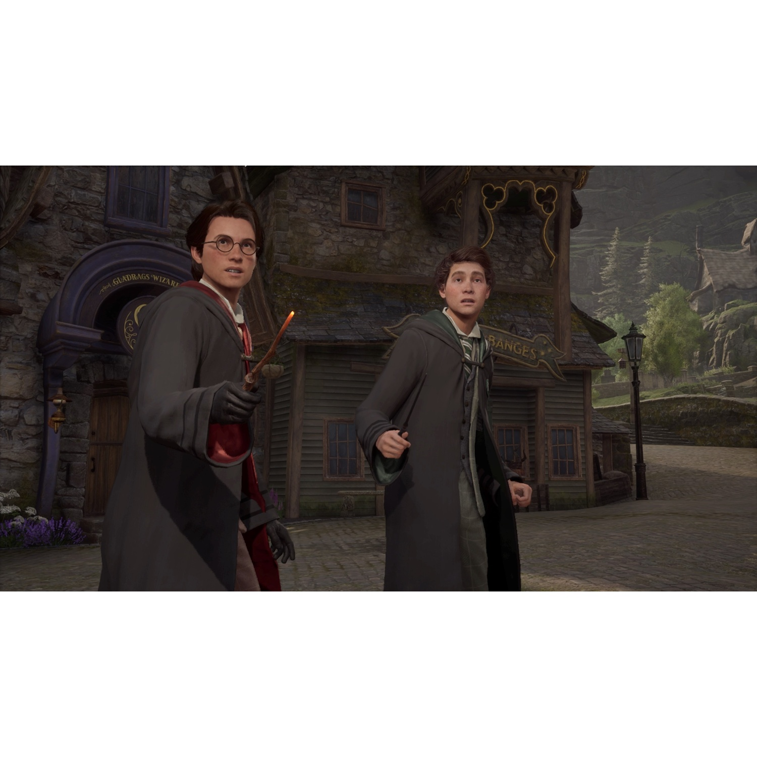 Due personaggi in abiti grigi davanti a un edificio con un cartello "Banges Wizarding".