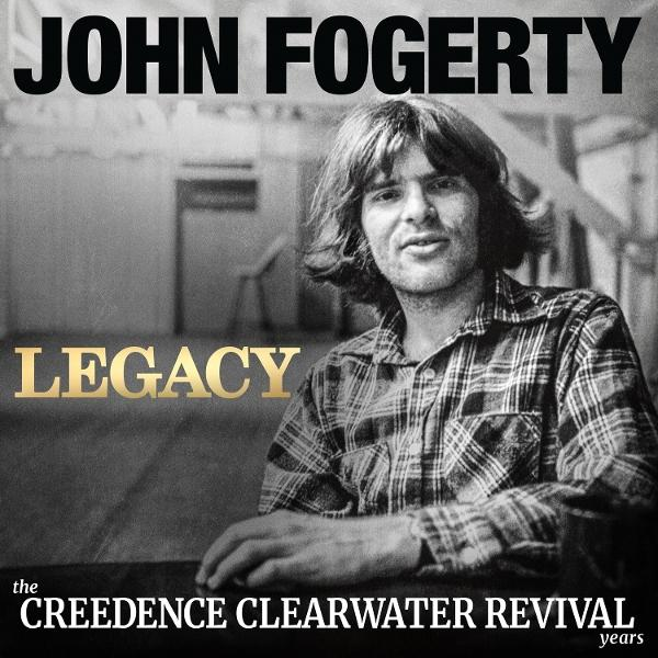 John Fogerty albumhoes. John Fogerty zit, met een geruite shirt. De tekst zegt: 'Legacy'.