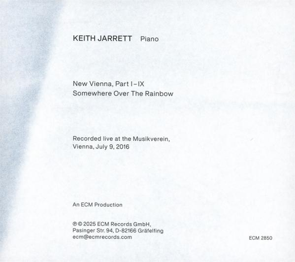 Albumcover: Weißer Hintergrund mit Text. Keith Jarrett, Klavier. Live in Musikverein.