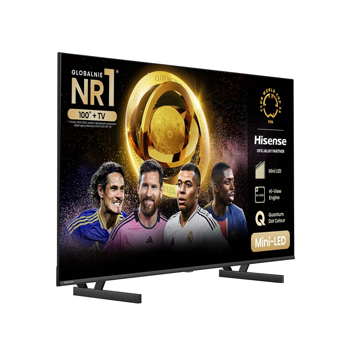 Duży telewizor wyświetla zdjęcia piłkarzy z markami Globalnie, Hisense i FIFA.