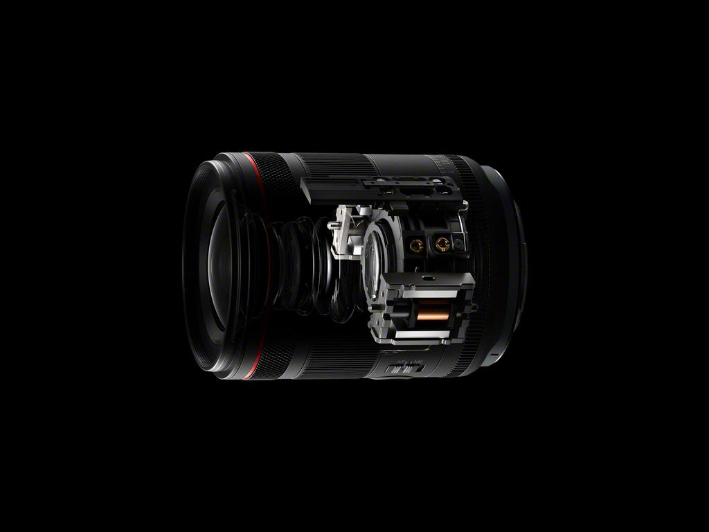 Canon RF 20mm Objektiv-Schnittmodell mit inneren Komponenten.