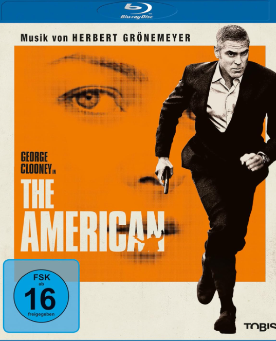 Filmcover: George Clooney rennt mit einer Pistole. Oranger Hintergrund mit Gesicht und Text.