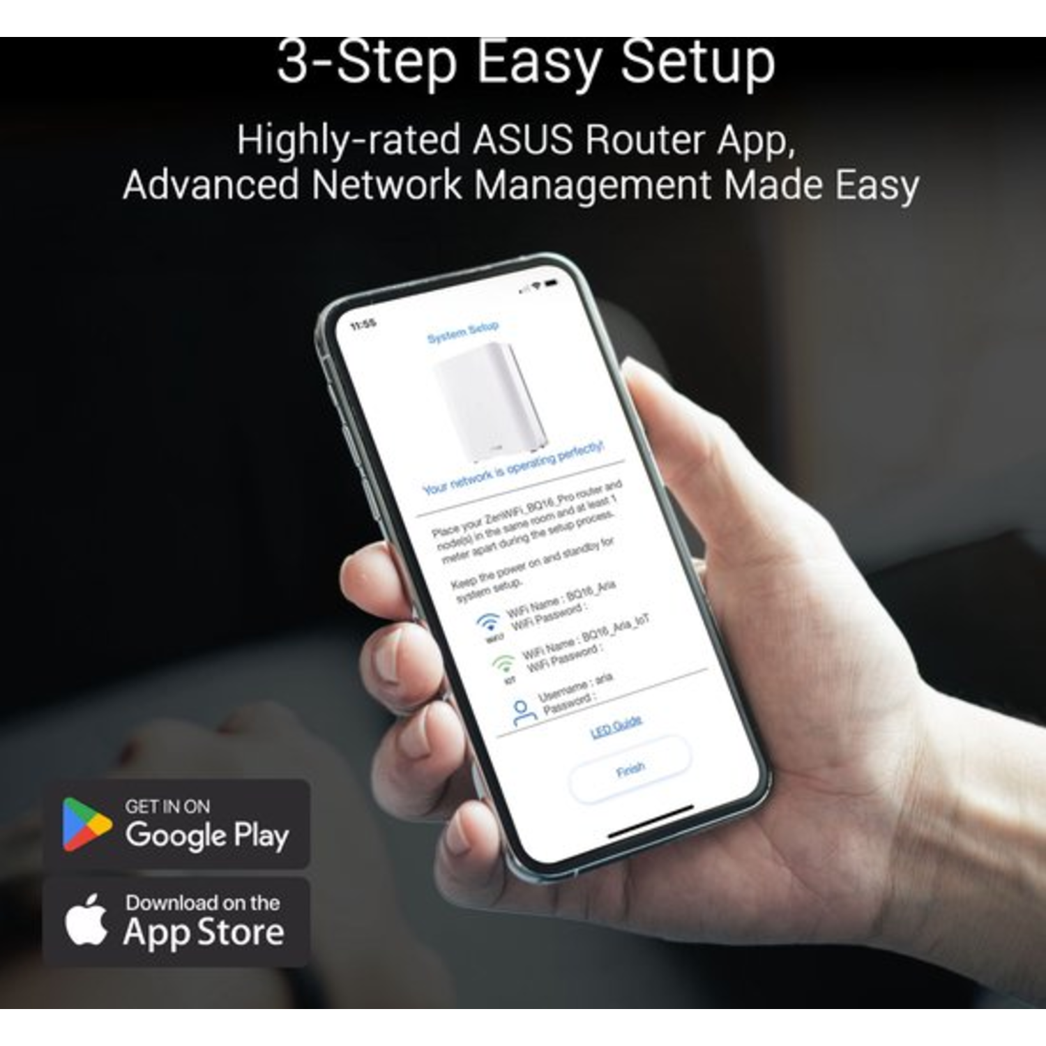 Hand die telefoon vasthoudt met router-installatie-instructies. Google Play en App Store logo's zijn onderaan zichtbaar.