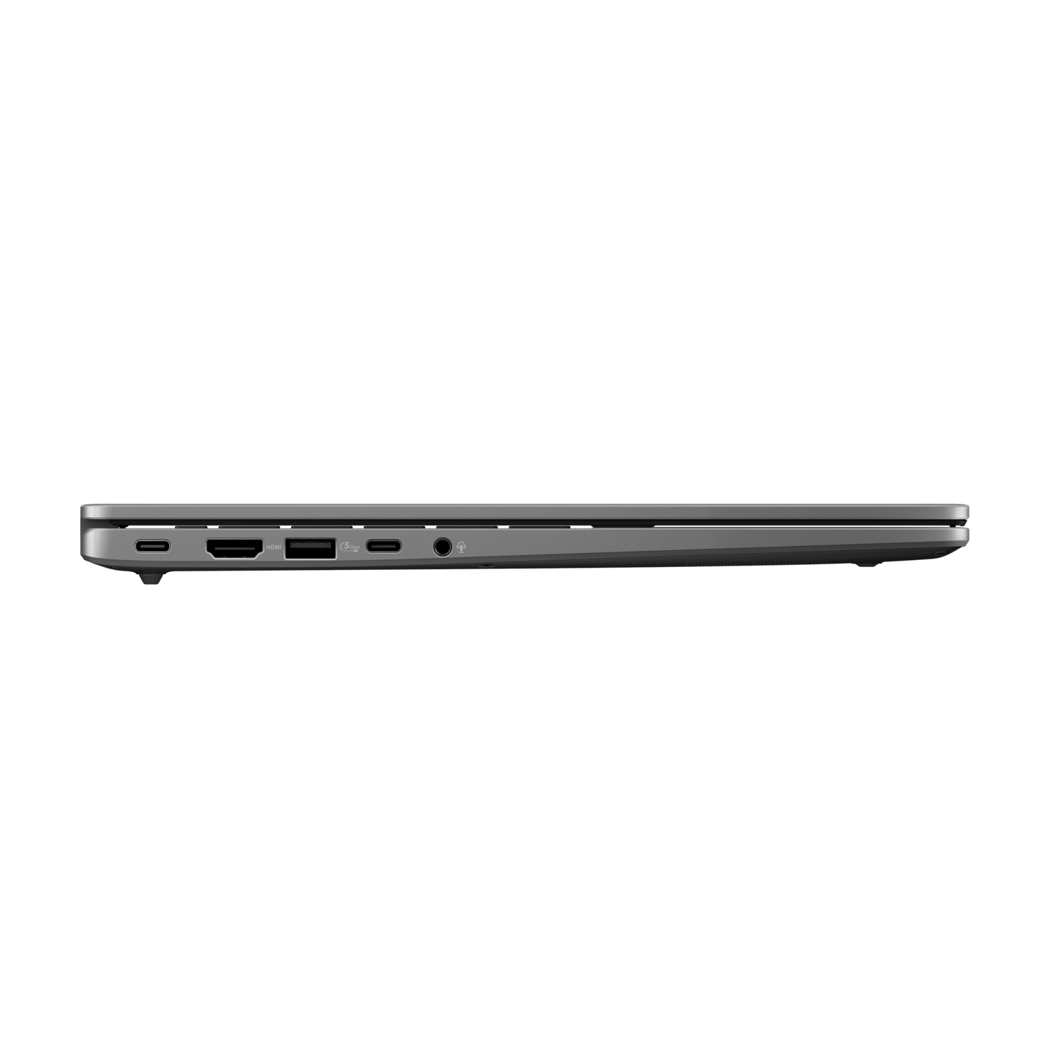Zijaanzicht van grijze laptop, poorten zichtbaar, op een witte achtergrond.