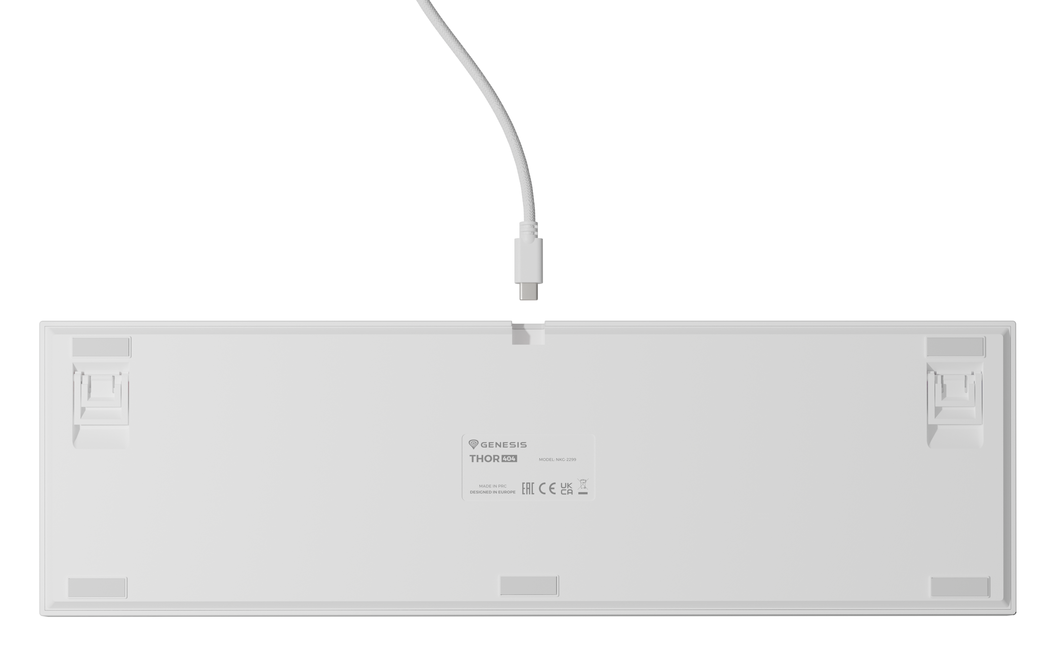 Spód białej klawiatury z logo Genesis i złączem USB-C. Czarne tło.