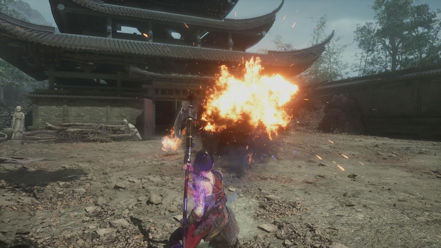 Una figura con un arma está envuelta en una explosión frente a un templo.