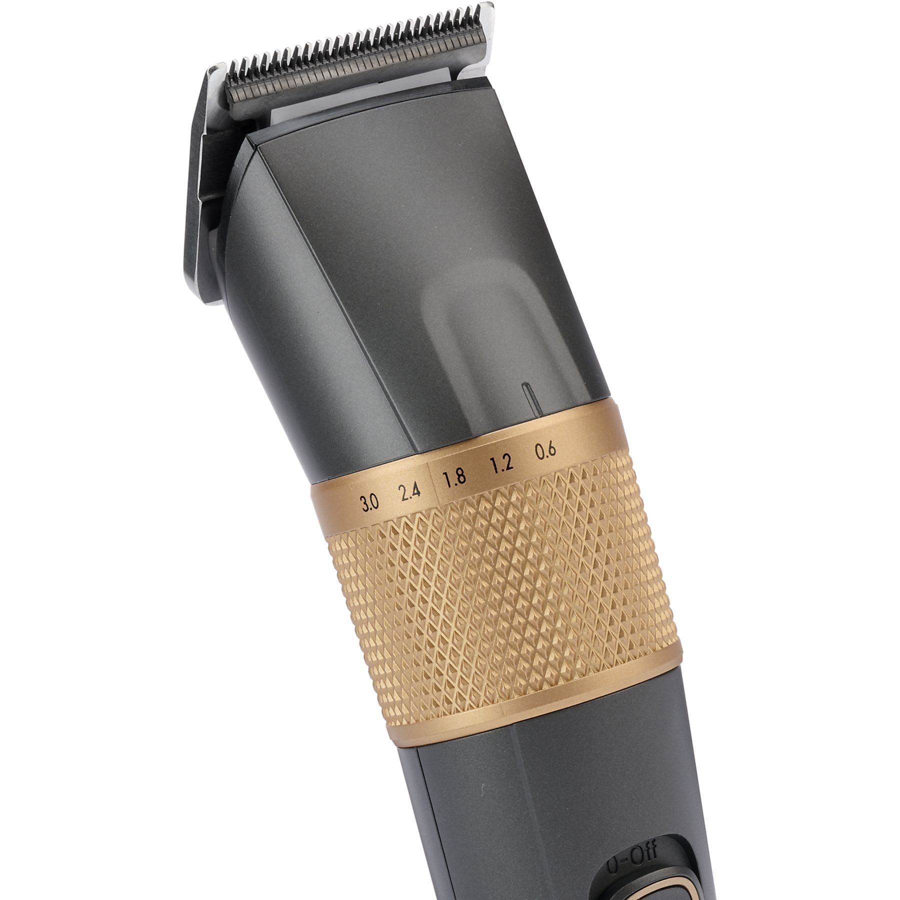 Zbliżenie na czarną i złotą maszynkę do włosów. Posiada pokrętło z numerami, a ostrze jest widoczne.