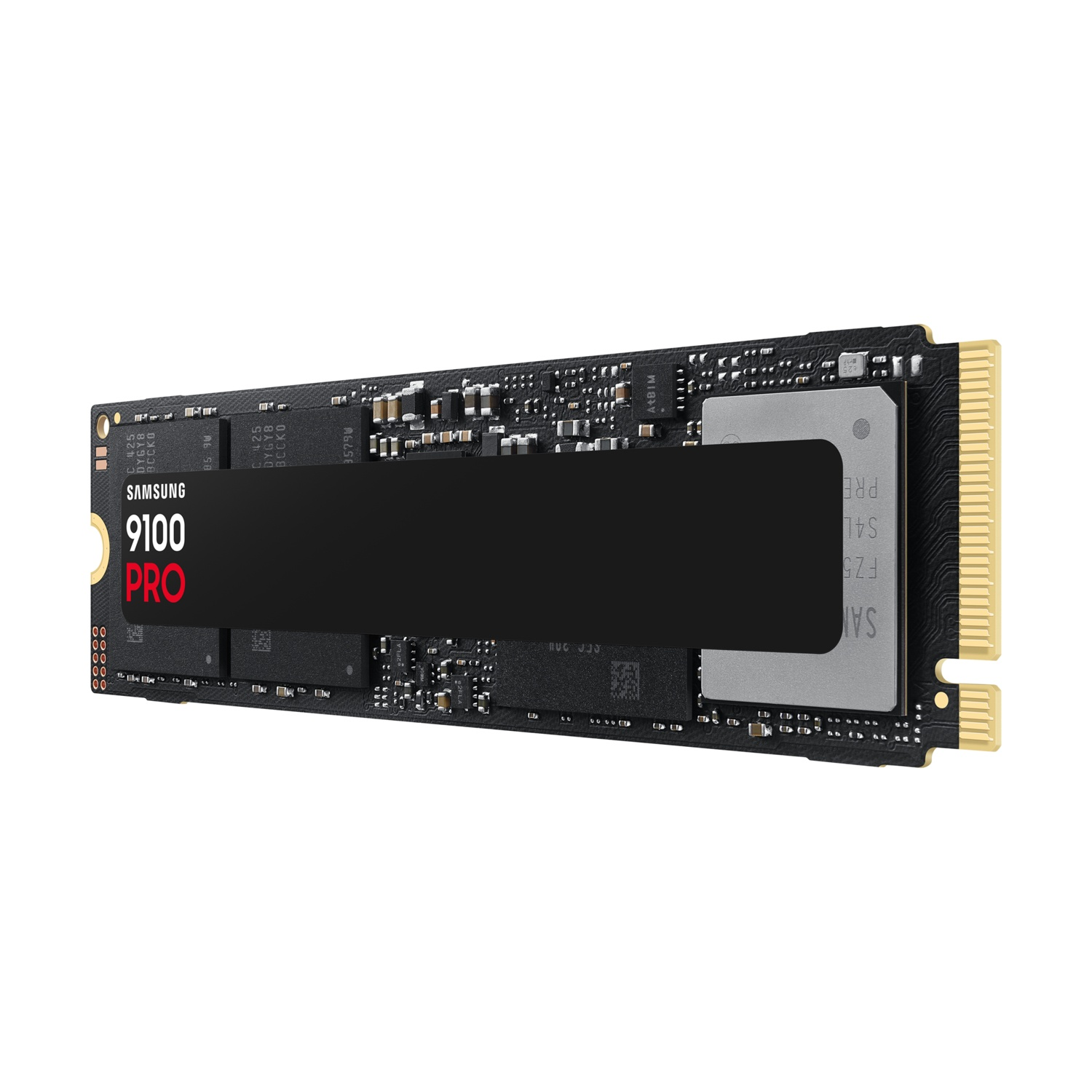 SSD nero con testo SAMSUNG 9100 PRO in rosso. Connettori dorati all'estremità. Sfondo bianco.