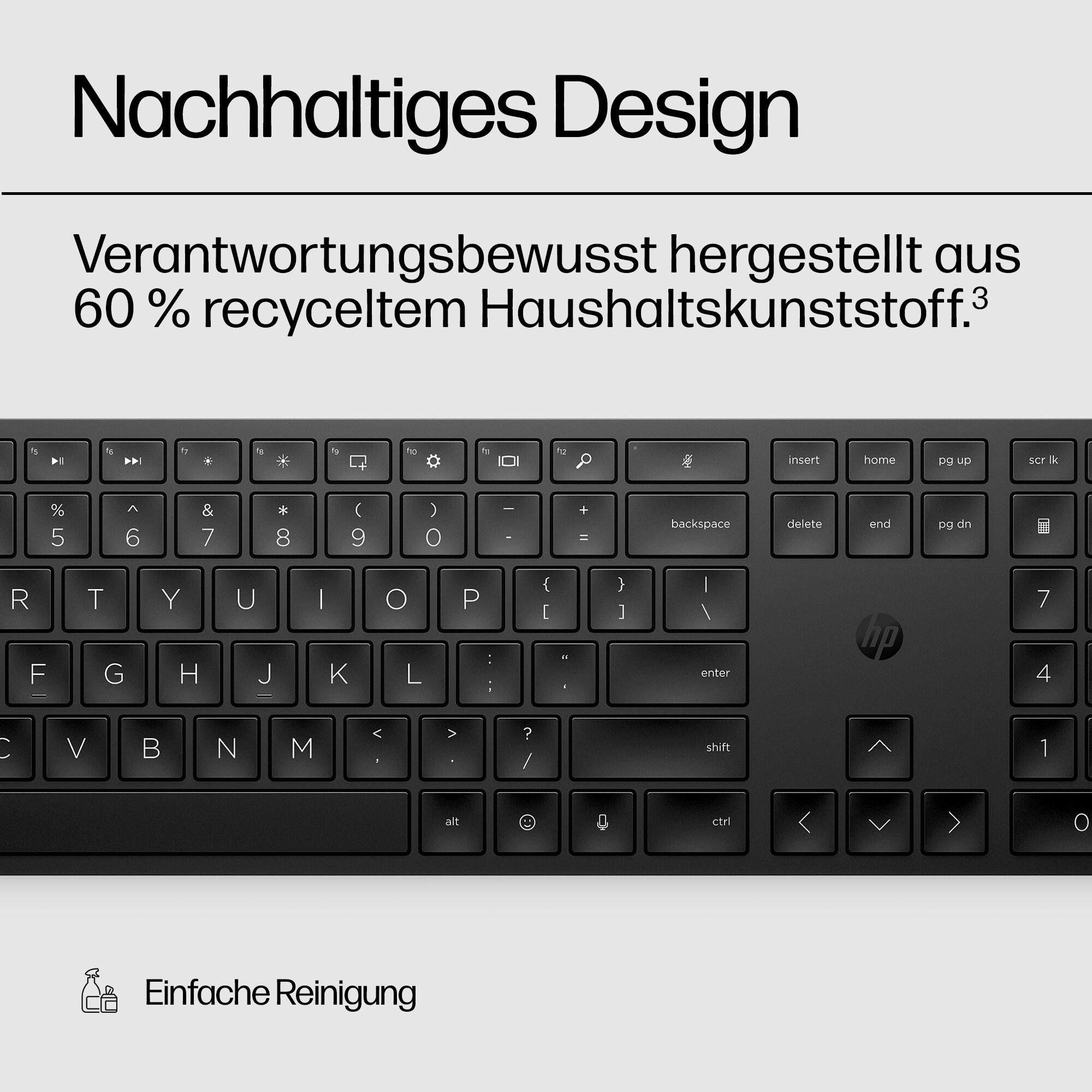 Schwarze Tastatur mit vollem Blick auf die Tasten. Das Bild hebt die Tasten und das HP-Logo hervor.
