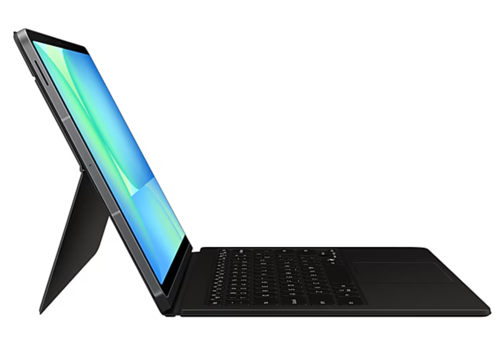 Klavye ve standlı tablet. Tablet açılı, ekranı gösteriyor.