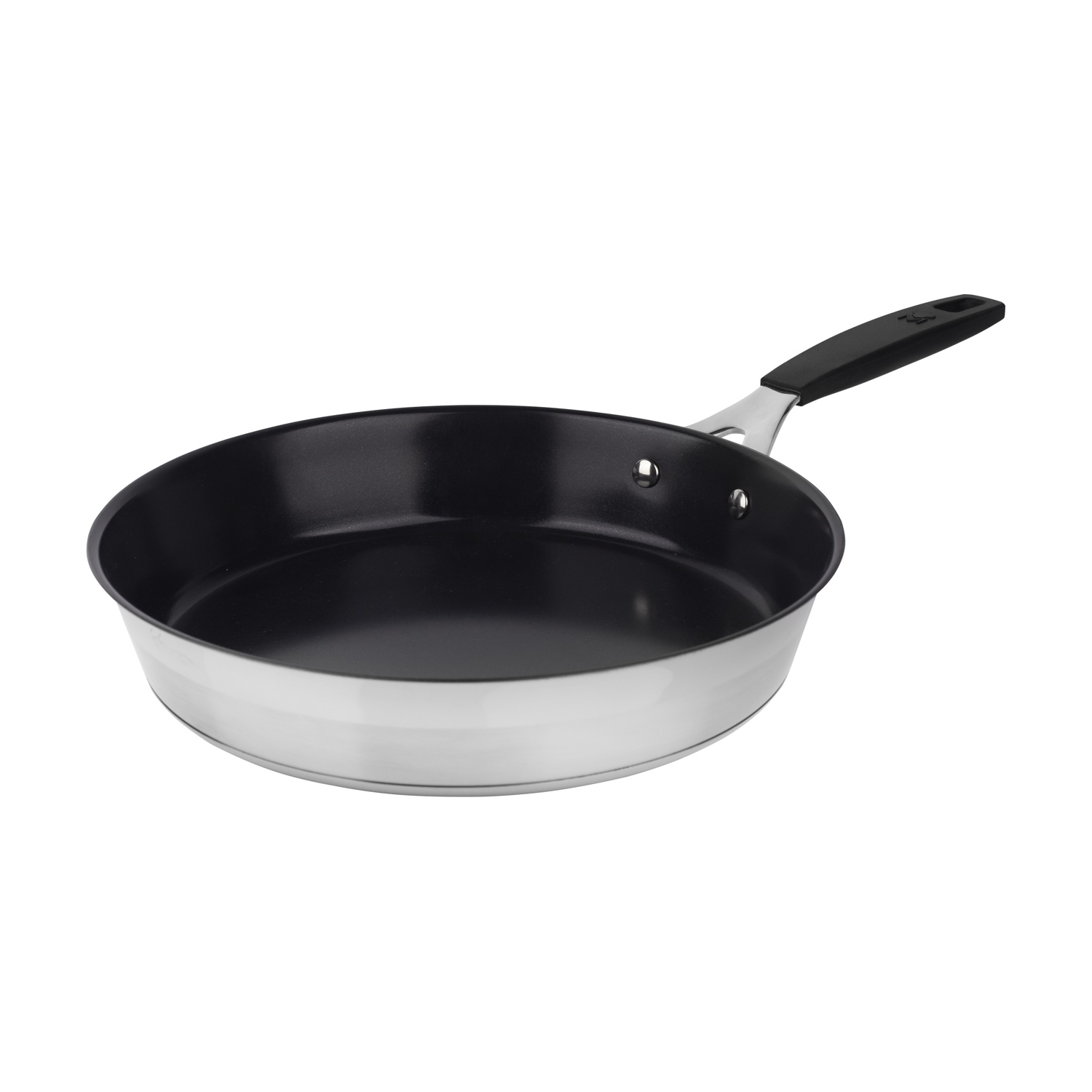 Padella con interno nero. Lati e manico in acciaio inox. Manico nero.