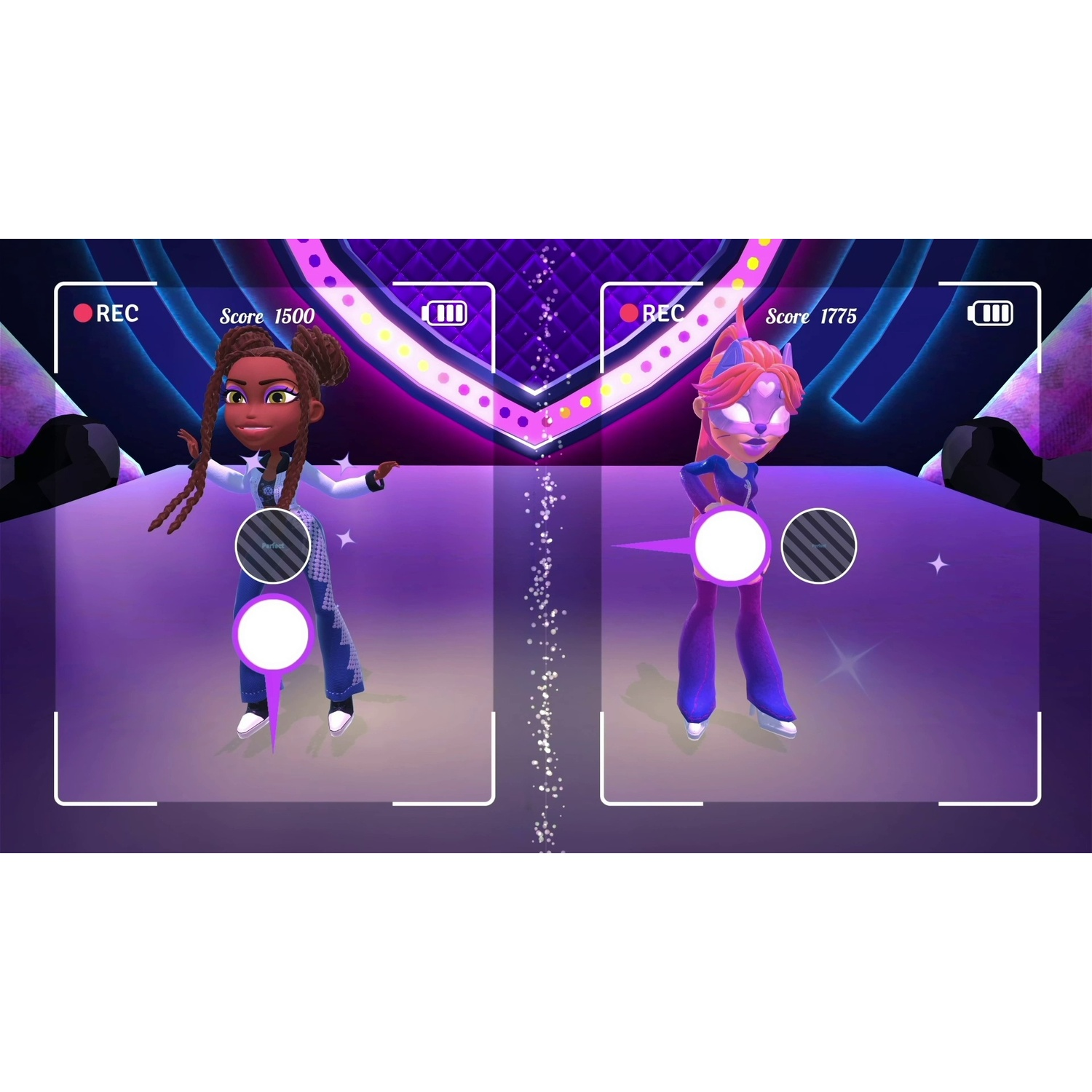 Deux personnages Bratz dans une interface de jeu. Cadre d'enregistrement, score et indicateurs de batterie présents.