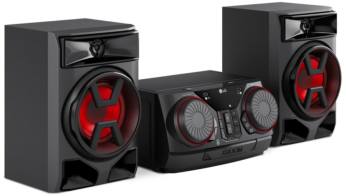 Fekete LG XBOOM audiorendszer két hangszóróval, központi vezérlőegységgel.
