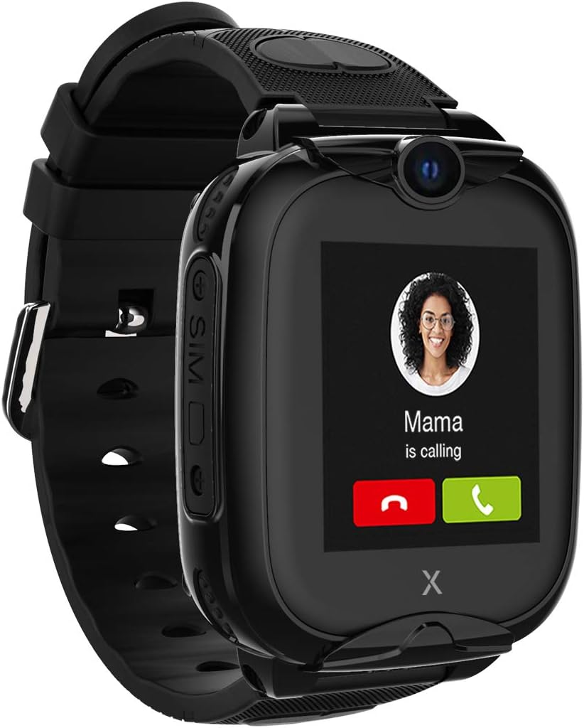 Smartwatch negra mostrando llamada de 'Mamá'. Botones rojo rechazar y verde aceptar visibles.
