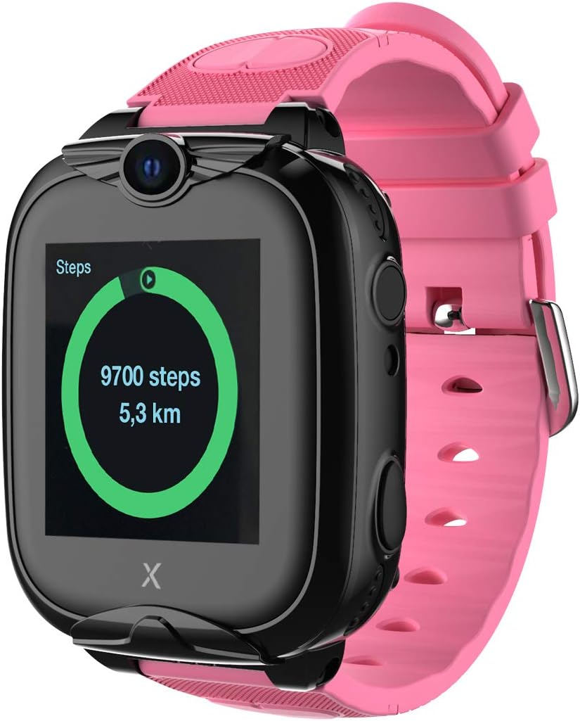 Reloj inteligente negro con correa rosa, mostrando pasos: 9700 pasos, 5,3 km. La pantalla muestra una barra verde.