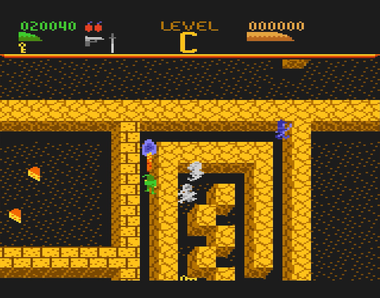Un jeu pixélisé. Un personnage navigue dans un labyrinthe, avec des ennemis et des obstacles.