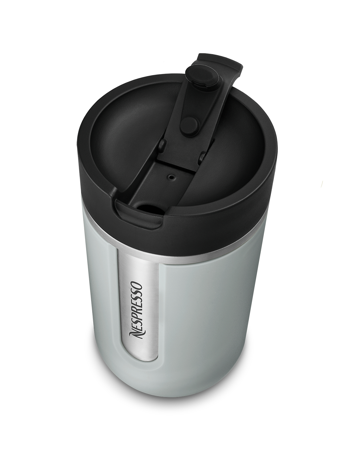 Nespresso-Reisebecher, Draufsicht, Deckel offen. Hellgrau mit schwarzem Deckel, Markenname.
