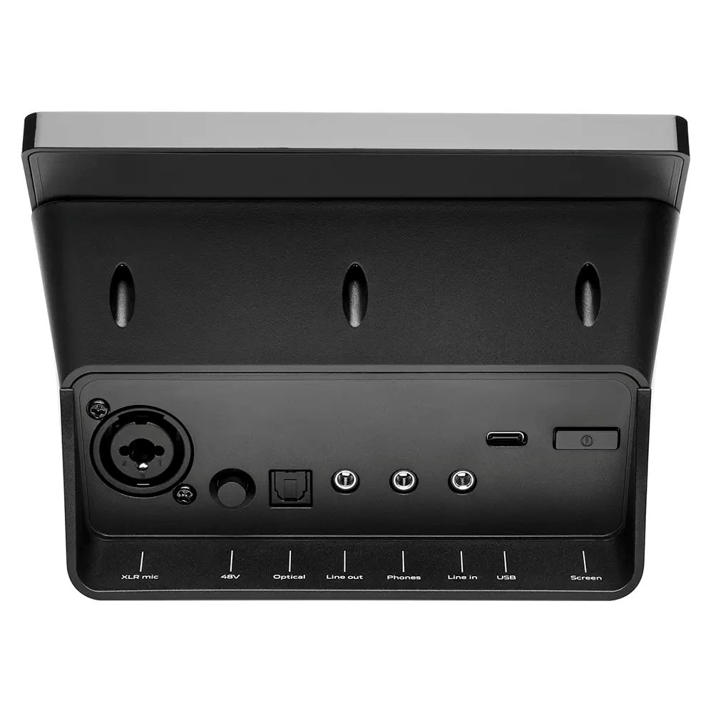 Schwarzes Audio-Interface mit XLR, USB und anderen Ein-/Ausgangsanschlüssen. Beschriftet: Mic, 48V, Optical, Line Out, Phones, Line In, USB, Screen.