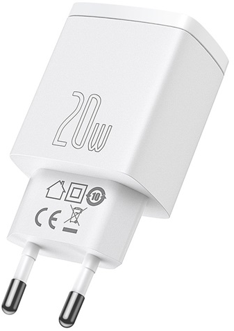 Fehér 20 W-os telefontöltő. Két tüskéje van, a jelzések: CE, ház, négyzet, újrahasznosítási szimbólumok és 20 W.
