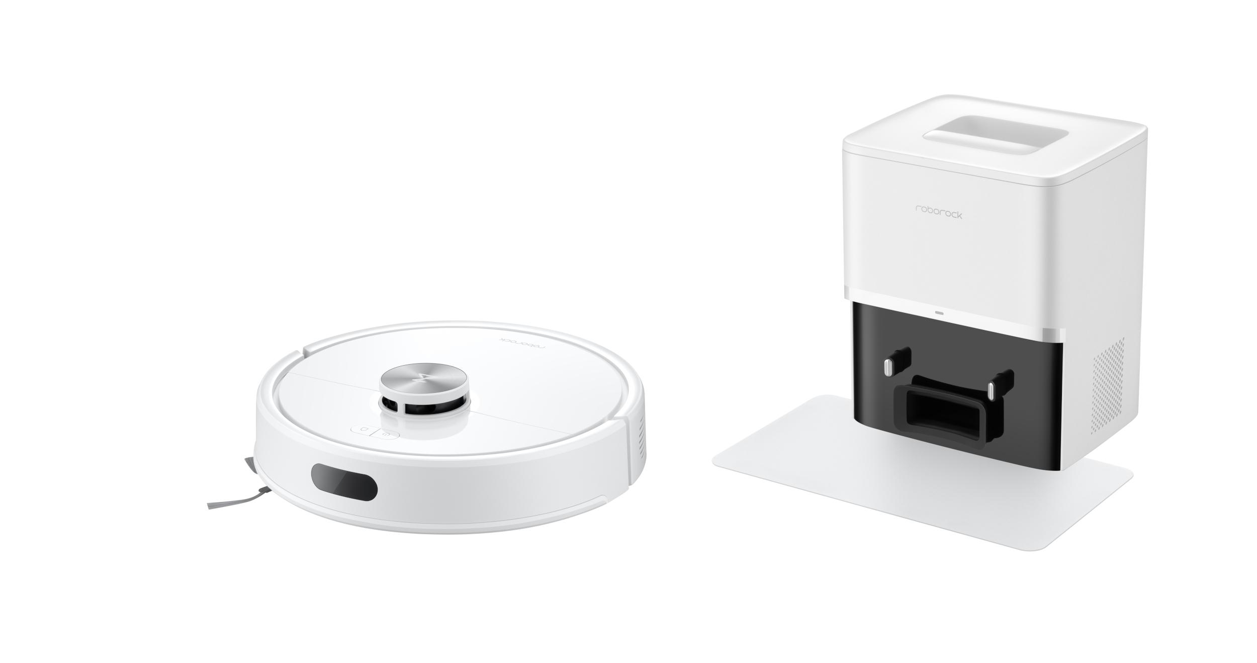 Weißer Roboter-Staubsauger neben seiner Ladestation. Beide sind sauber und weiß.