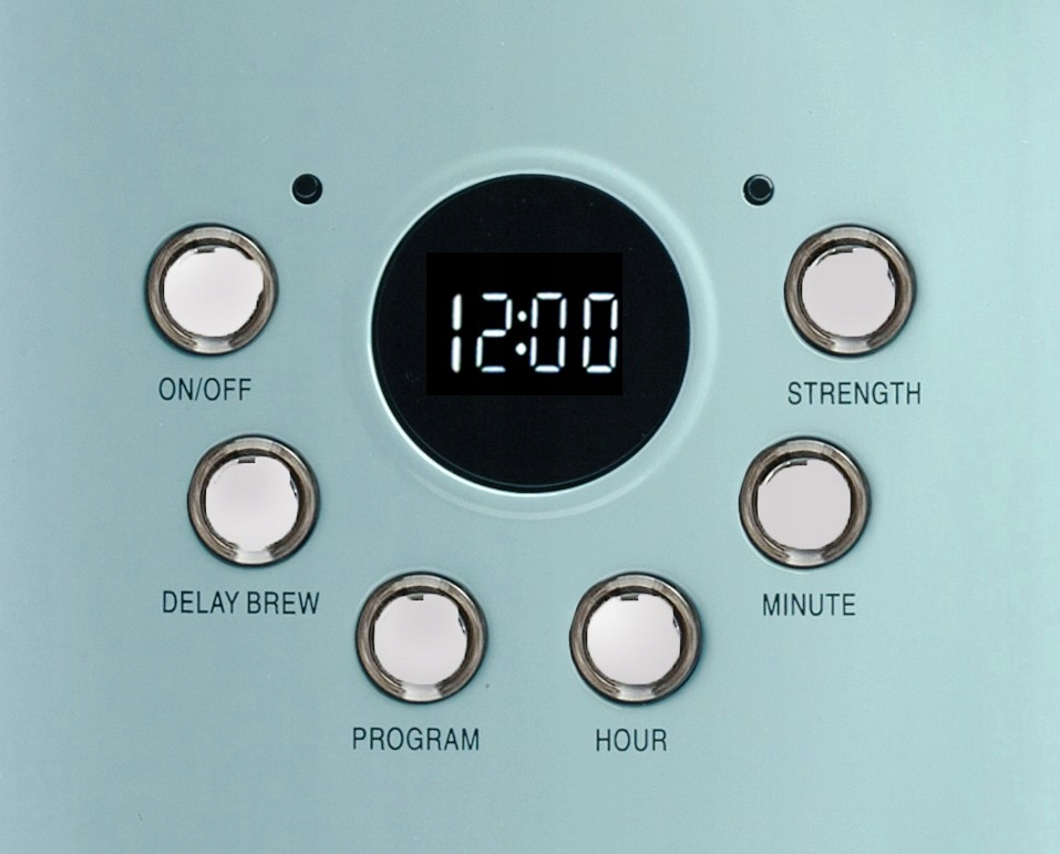 Zbliżenie panelu sterowania ekspresu do kawy. Posiada zegar cyfrowy i przyciski.