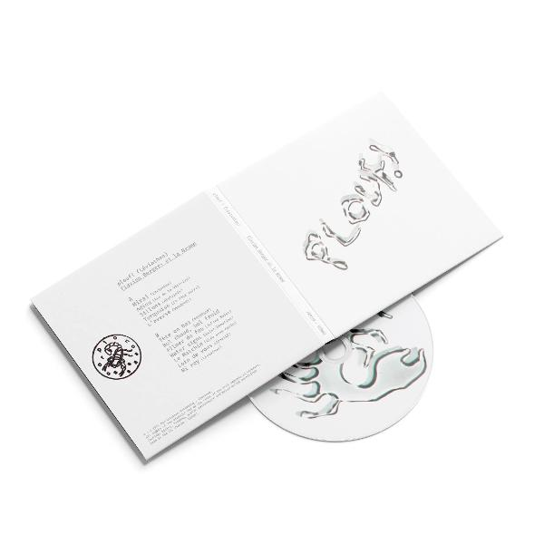 Geöffnete CD-Hülle. Titel 'PLOUT!' auf dem Cover. CD mit dem gleichen Titel.