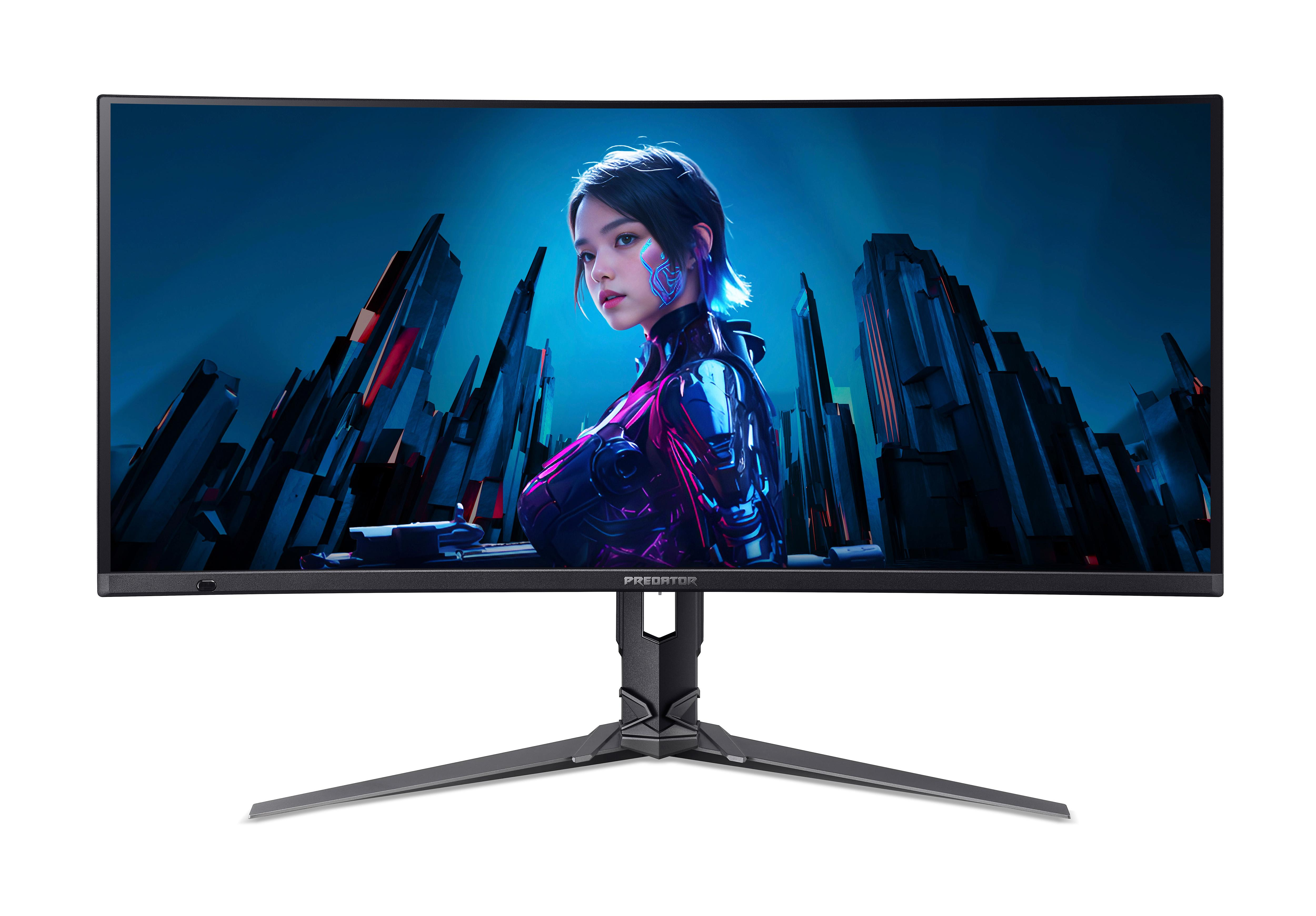 Der geschwungene Monitor zeigt eine futuristische Frau. Hintergrund: abstrakte blaue Stadtlandschaft.