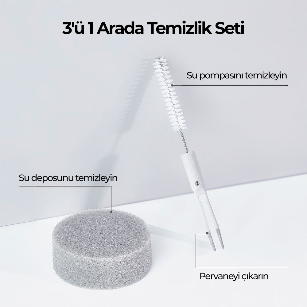 Fırça, sünger ve Türkçe talimatlarla temizlik seti. Beyaz yüzeyde, metin etiketleriyle eşyalar.
