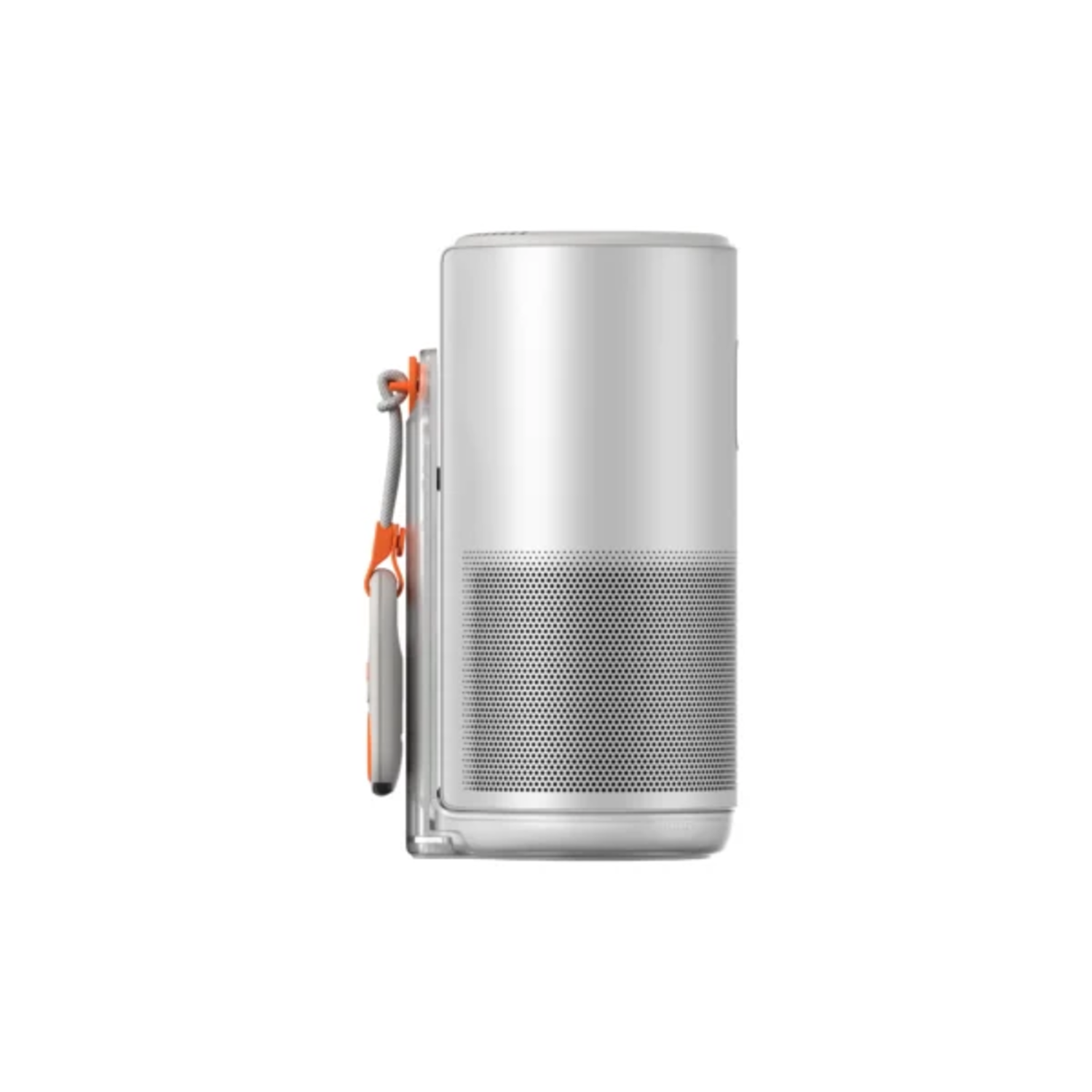Un haut-parleur cylindrique argenté avec un fond perforé. Il a une sangle orange attachée. Le fond est blanc.