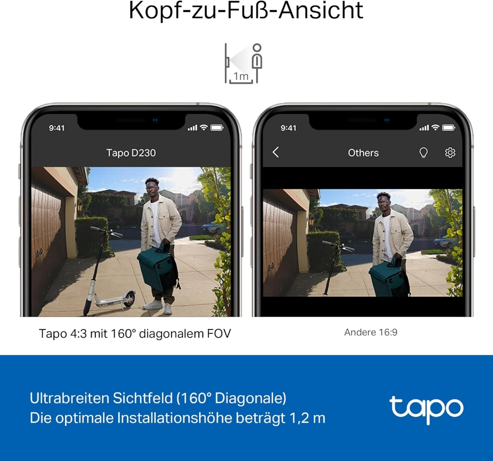Zwei Telefone zeigen einen Mann mit Roller, trägt eine teal Tasche, vor einer Garage. Text zeigt Weitwinkelansicht.