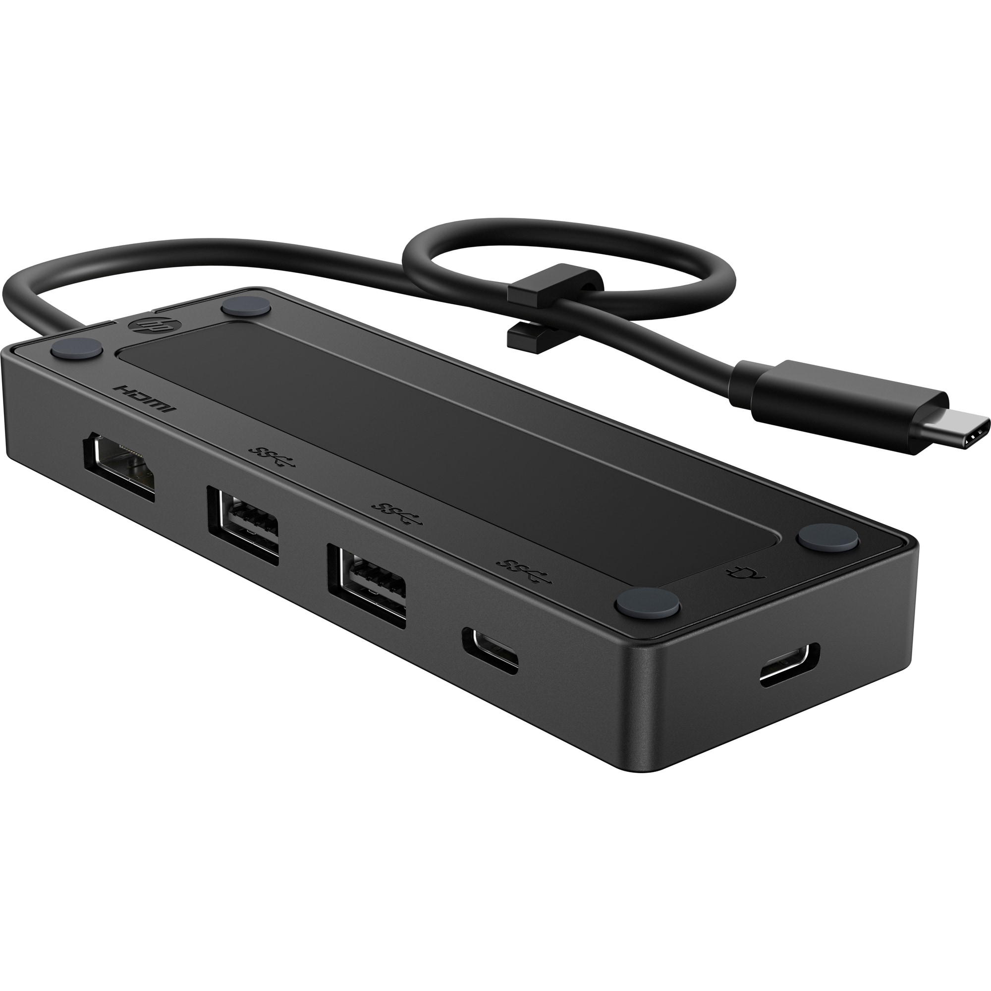 Schwarzer USB-C-Hub mit HDMI-, USB-Anschlüssen und angeschlossenem Kabel. Es ist auf weißem Hintergrund.