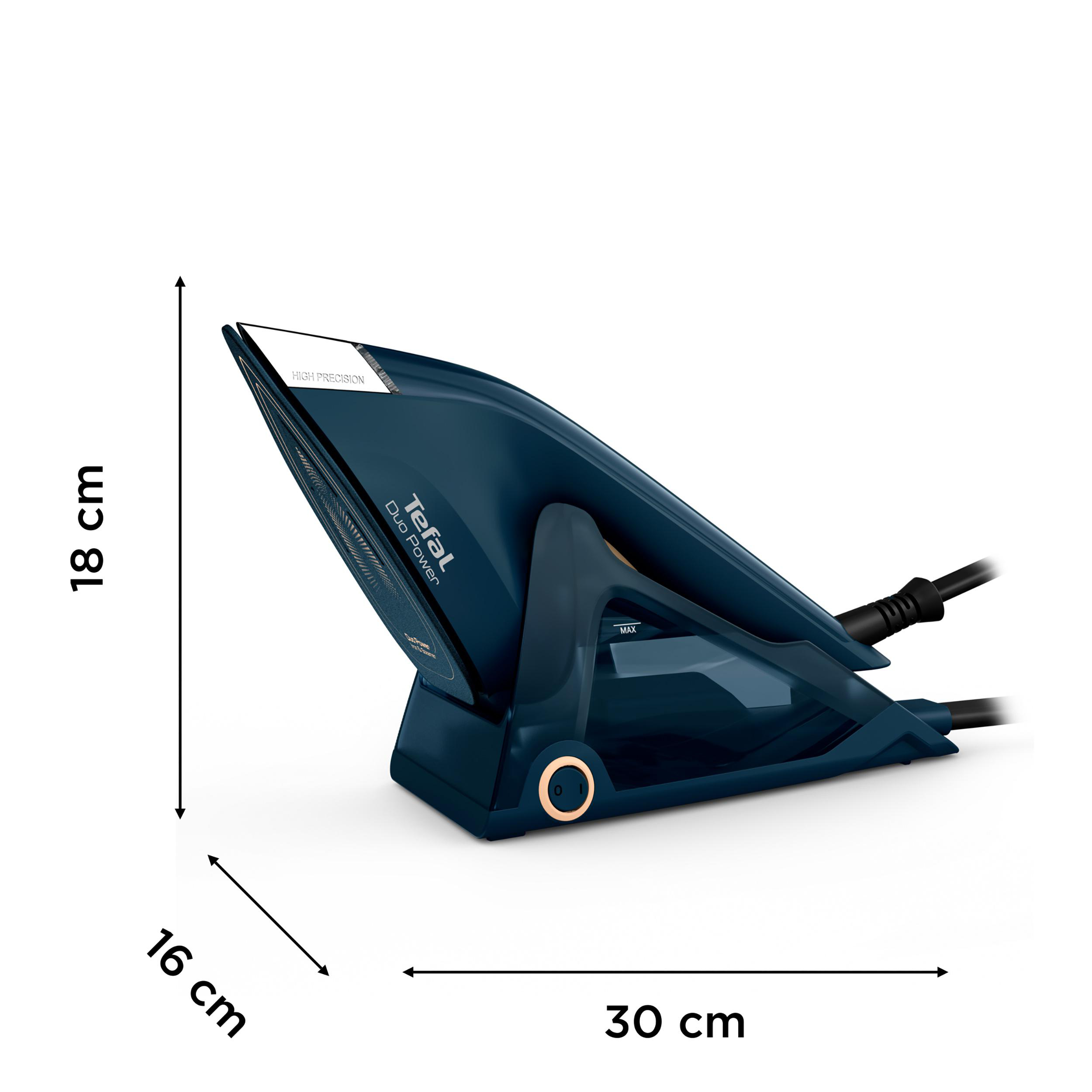 Ein teal Tefal Bügeleisen. Abmessungen: 18 cm Höhe, 16 cm Breite und 30 cm Länge. Weißer Hintergrund.