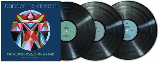 Albumcover und Schallplatten. Cover: blau, geometrische Kunst. Schallplatten: schwarz, Etikett, hellblau. Text: Tangerine Dream, Albumtitel.