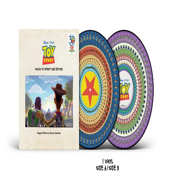 Toy Story Vinyl-Schallplatten-Set. Albumcover mit Woody und Buzz. Vinyls zeigen kreisförmige Designs mit Figuren. Seite A/B.