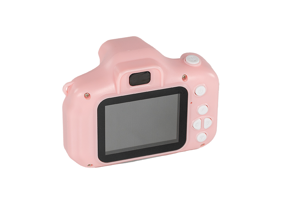 Pembe dijital fotoğraf makinesi. Bir ekranı ve düğmeleri var. Arka plan beyaz.