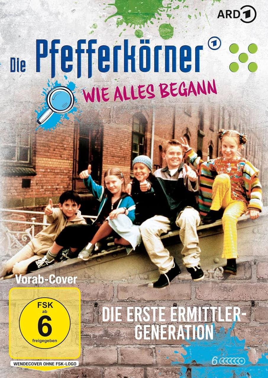 DVD-Cover: 'Die Pfefferkörner' mit sechs Kindern, Daumen hoch. Text: 'Wie alles begann', 'Die erste Ermittler-Generation'.