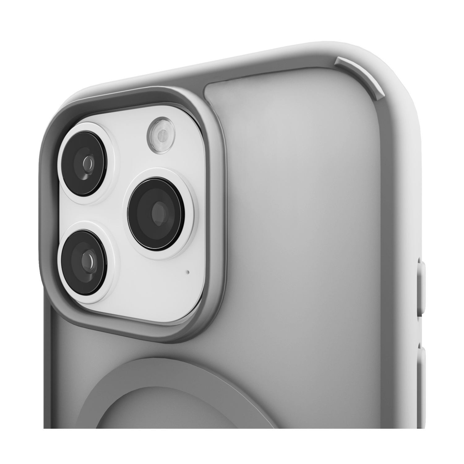 Primo piano di una custodia grigia per telefono con fotocamera a tre obiettivi. La custodia ha un bordo trasparente intorno alle lenti.