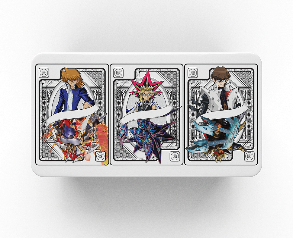 Drei YU-GI-OH!-Sammelkarten in einer weißen Box. Charaktere sind Joey, Yami und Kaiba. Jede Karte hat ein Monster unten.