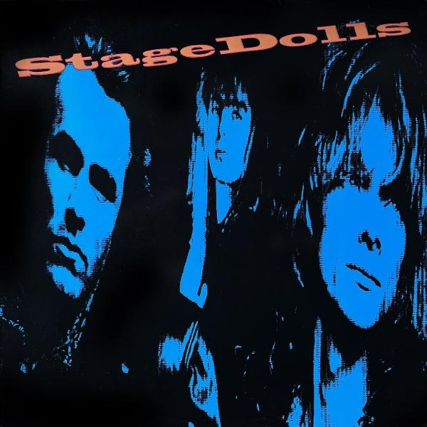 Albumcover. Drei Gesichter mit blauen Highlights auf Schwarz. Der Bandname "Stage Dolls" ist oben in Orange.