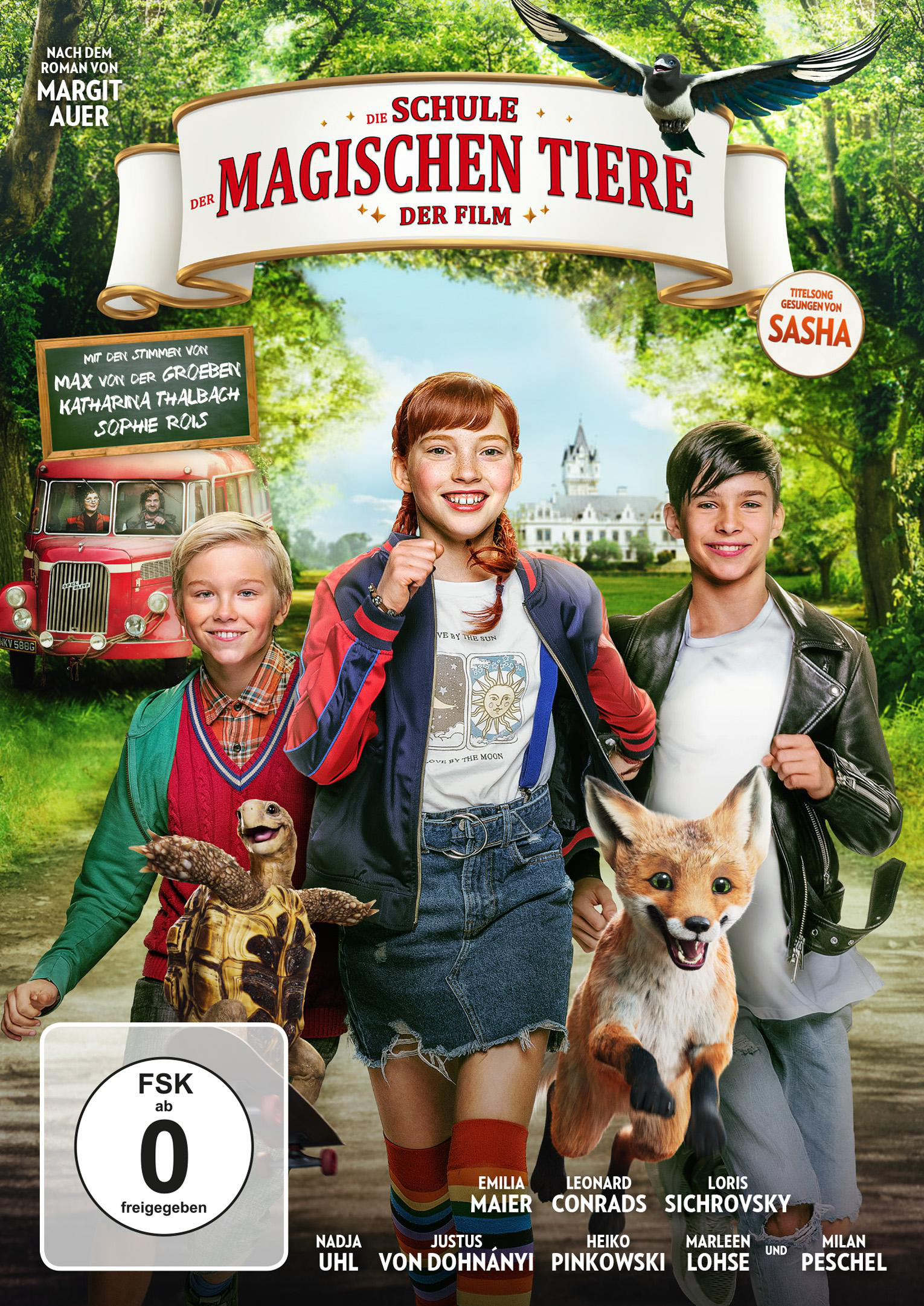 Filmposter mit drei Kindern, einer Schildkröte und einem Fuchs. Titel: Die Schule der magischen Tiere. Hintergrund: roter Bus, Bäume, Gebäude.